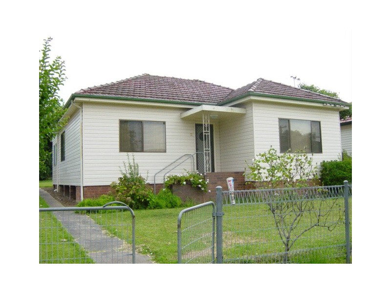 Fairfield West NSW 2165