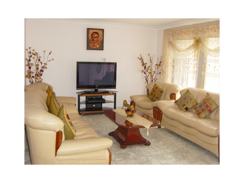 Fairfield West NSW 2165