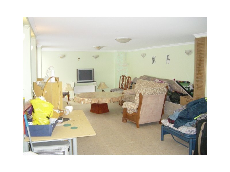 Fairfield West NSW 2165