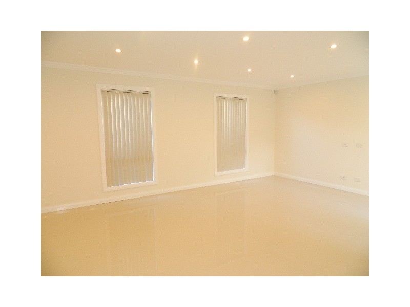 Fairfield West NSW 2165