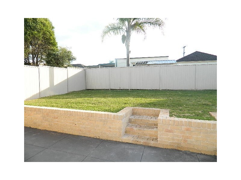 Fairfield West NSW 2165