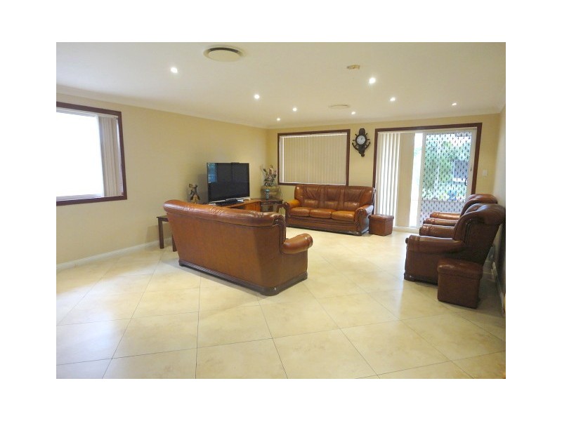 Greenfield Park NSW 2176