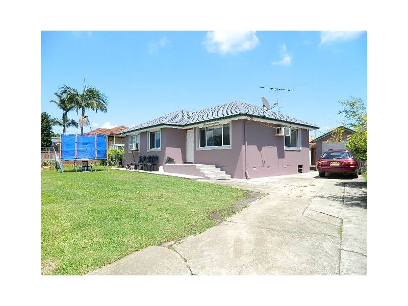 Fairfield West NSW 2165