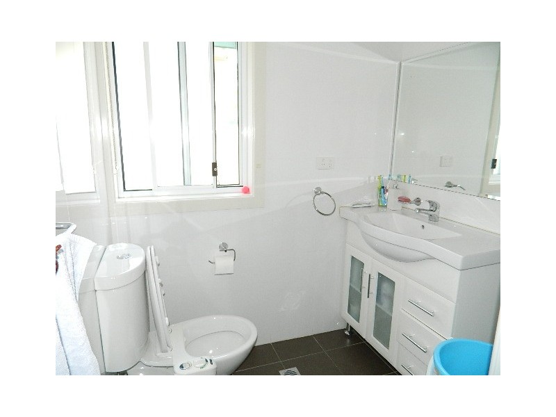 Fairfield West NSW 2165