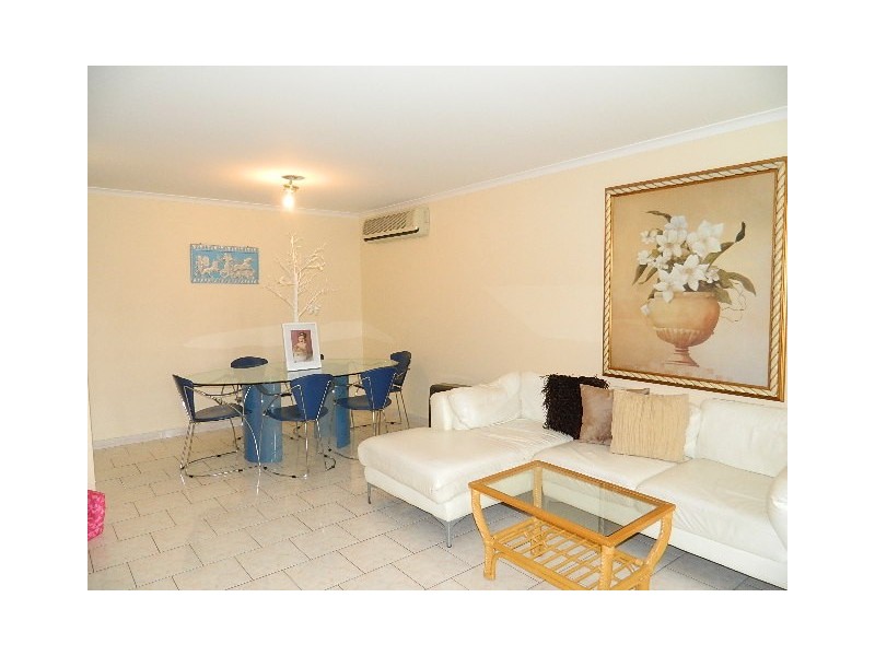 Greenfield Park NSW 2176