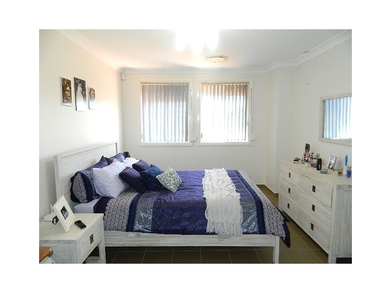 Edensor Park NSW 2176