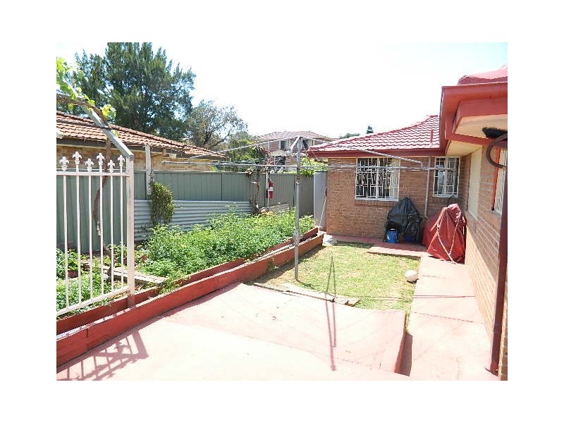 Bossley Park NSW 2176