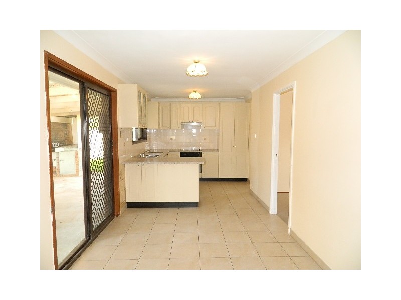 24 KEMBLA STREET, Wakeley NSW 2176