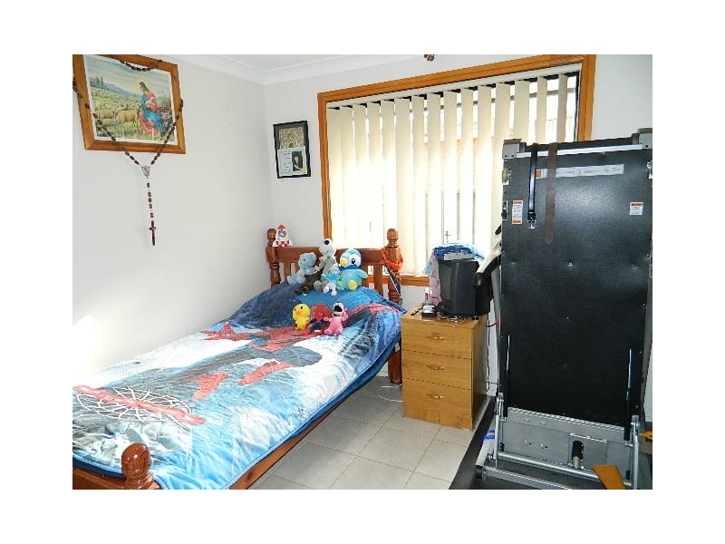 Fairfield West NSW 2165