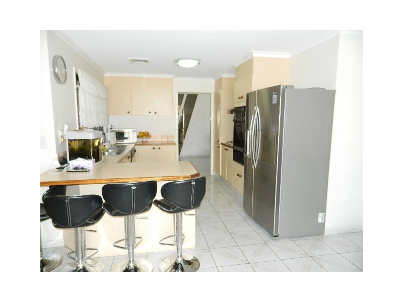 Edensor Park NSW 2176