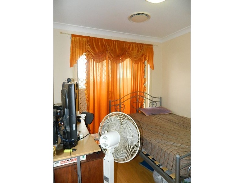 Fairfield NSW 2165