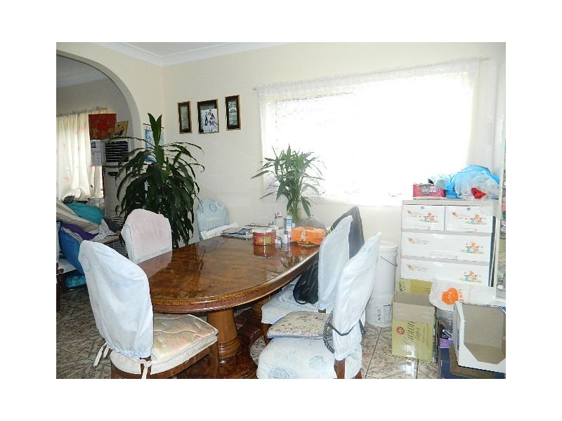 Fairfield NSW 2165