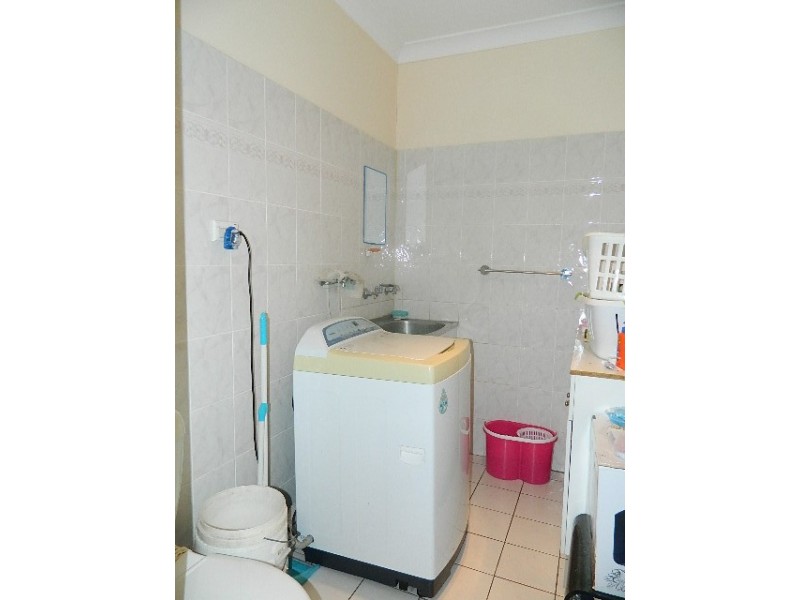 Fairfield NSW 2165