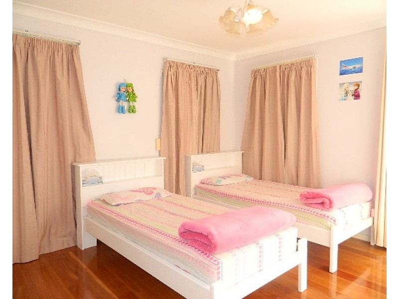 Fairfield East NSW 2165