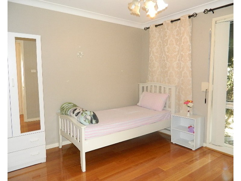 Fairfield East NSW 2165