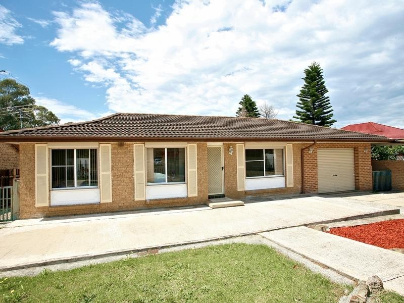 Greenfield Park NSW 2176