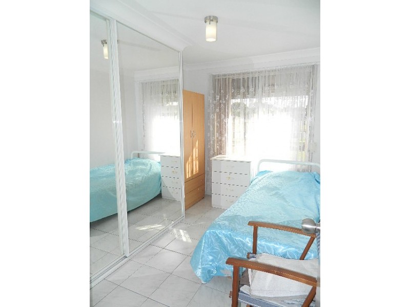 Greenfield Park NSW 2176