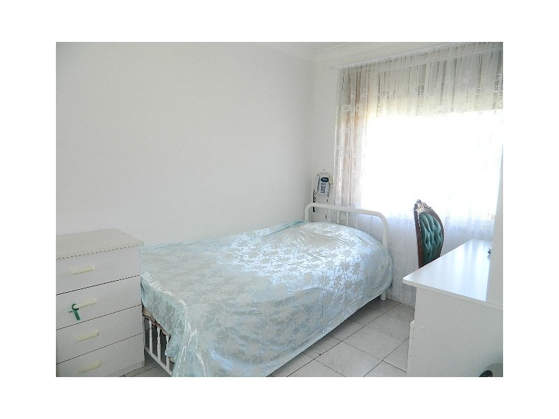 Greenfield Park NSW 2176