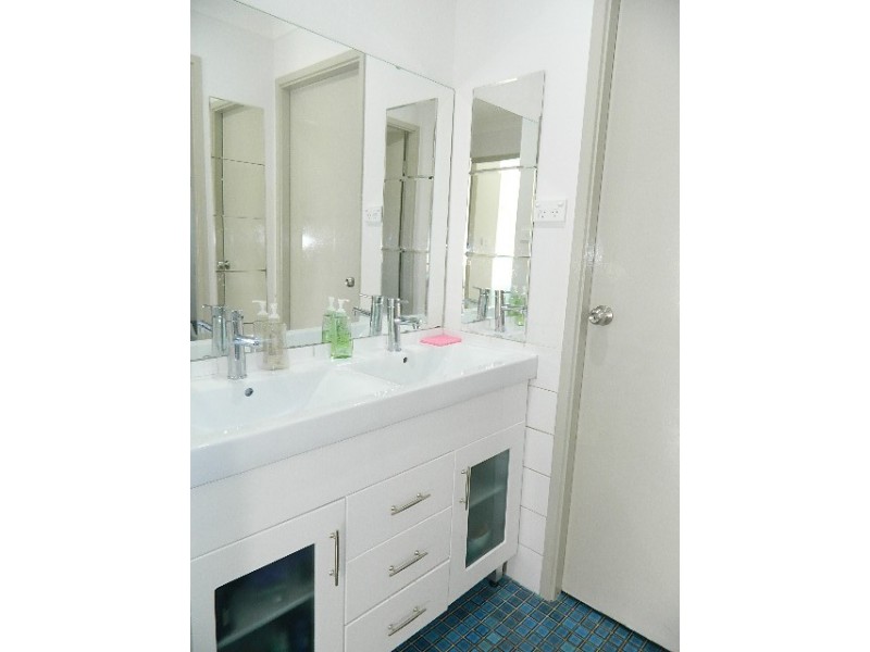 Greenfield Park NSW 2176