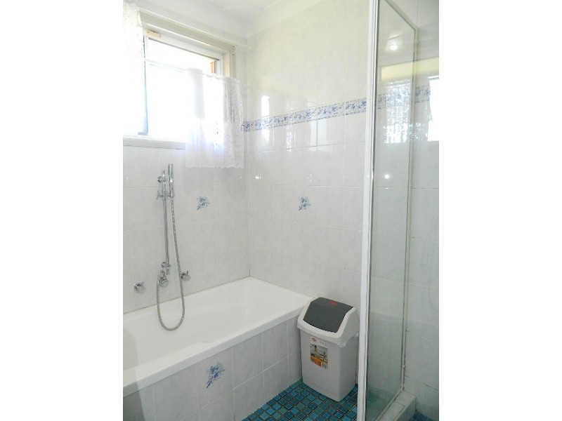 Greenfield Park NSW 2176