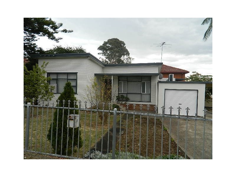 Fairfield East NSW 2165