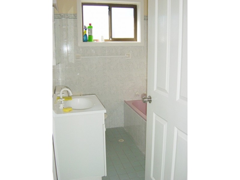 Fairfield West NSW 2165