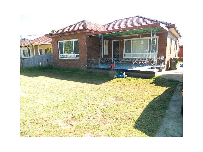 Fairfield East NSW 2165