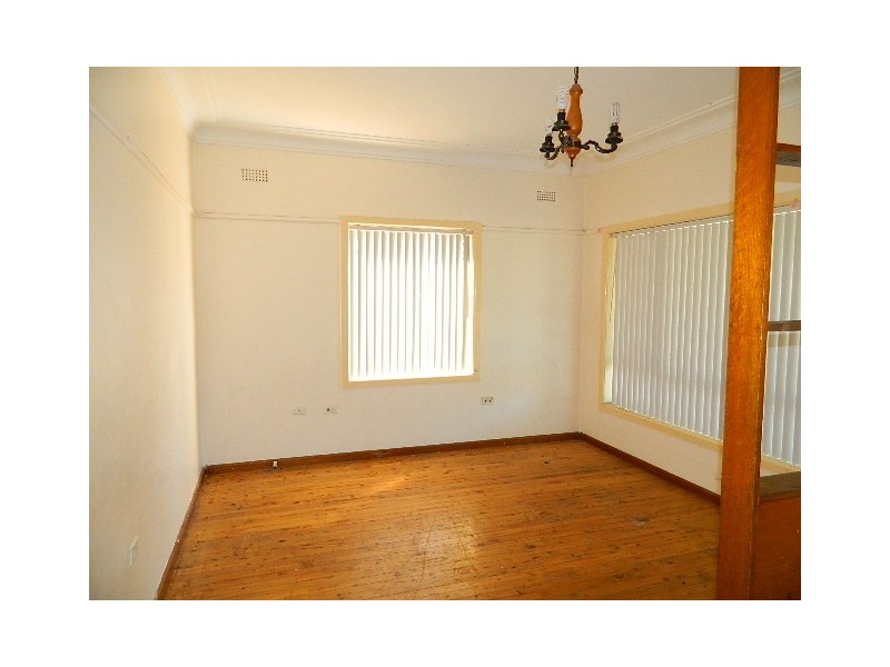 Fairfield East NSW 2165