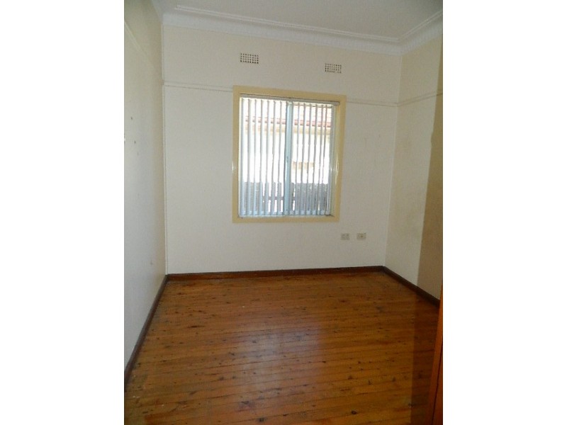 Fairfield East NSW 2165