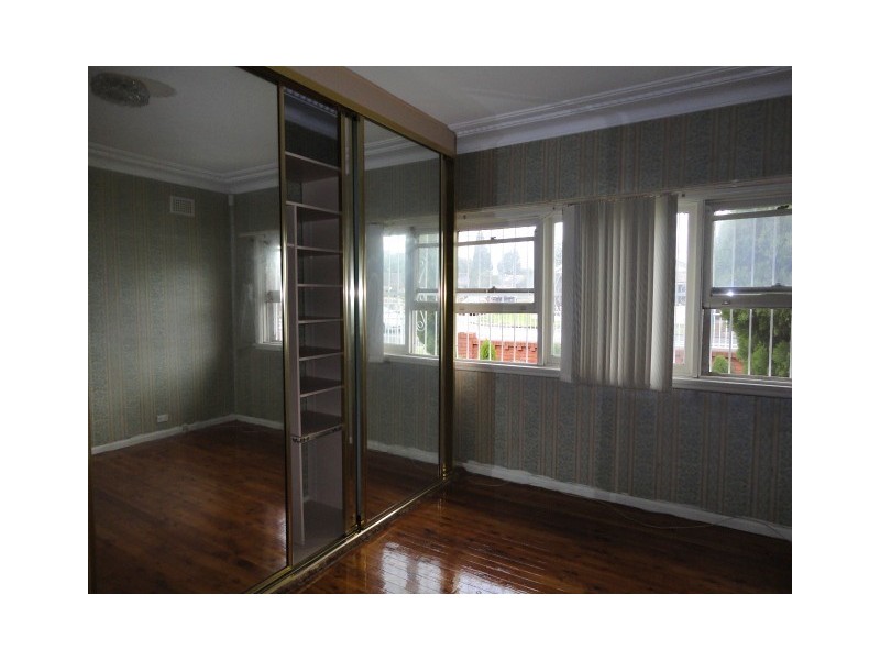 Fairfield East NSW 2165