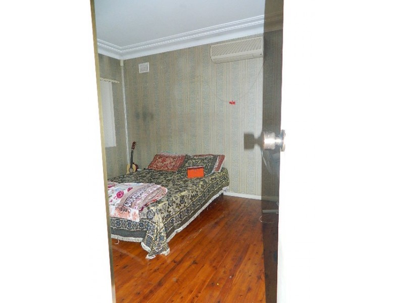 Fairfield East NSW 2165