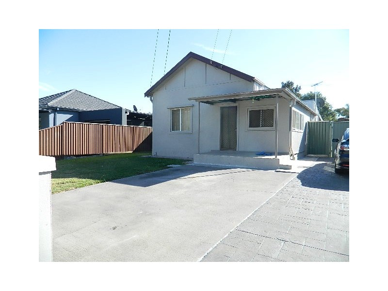 Fairfield East NSW 2165