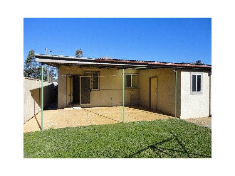 Fairfield East NSW 2165