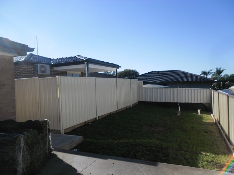 Edensor Park NSW 2176