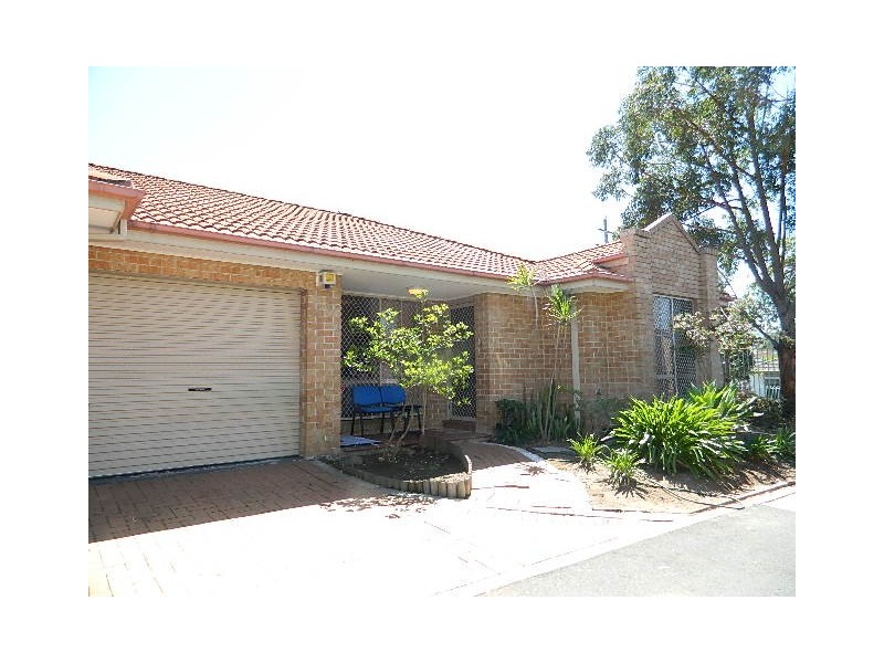Fairfield West NSW 2165