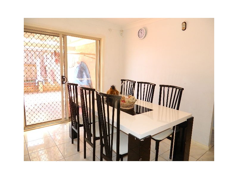 Fairfield West NSW 2165