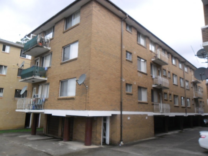 11/90 HARRIS STREET, Fairfield NSW 2165