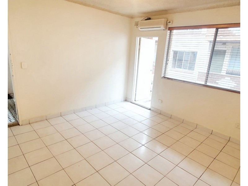 4/87 SMART STREET, Fairfield NSW 2165