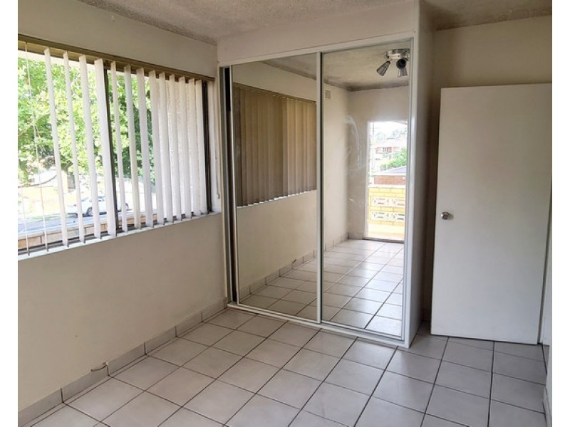 4/87 SMART STREET, Fairfield NSW 2165