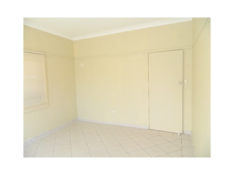 Fairfield East NSW 2165