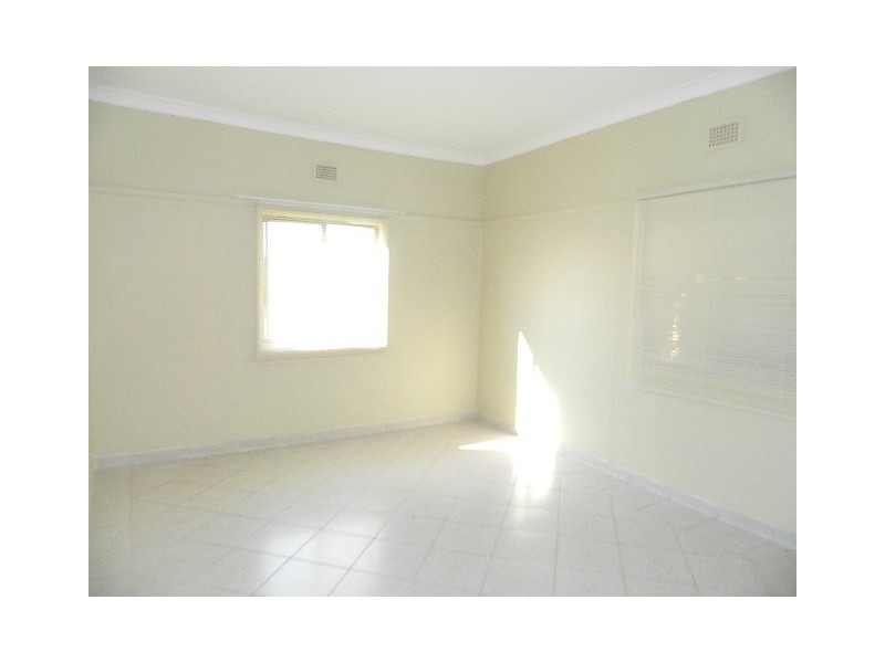 Fairfield East NSW 2165