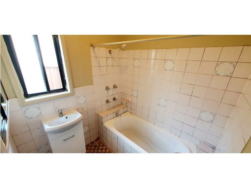 Fairfield East NSW 2165