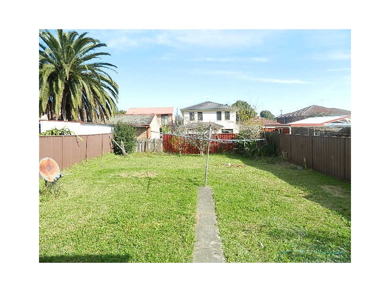 Fairfield East NSW 2165