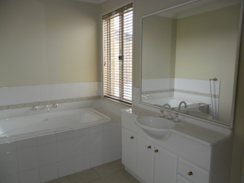 Fairfield East NSW 2165