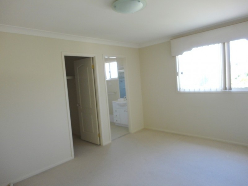 Fairfield East NSW 2165