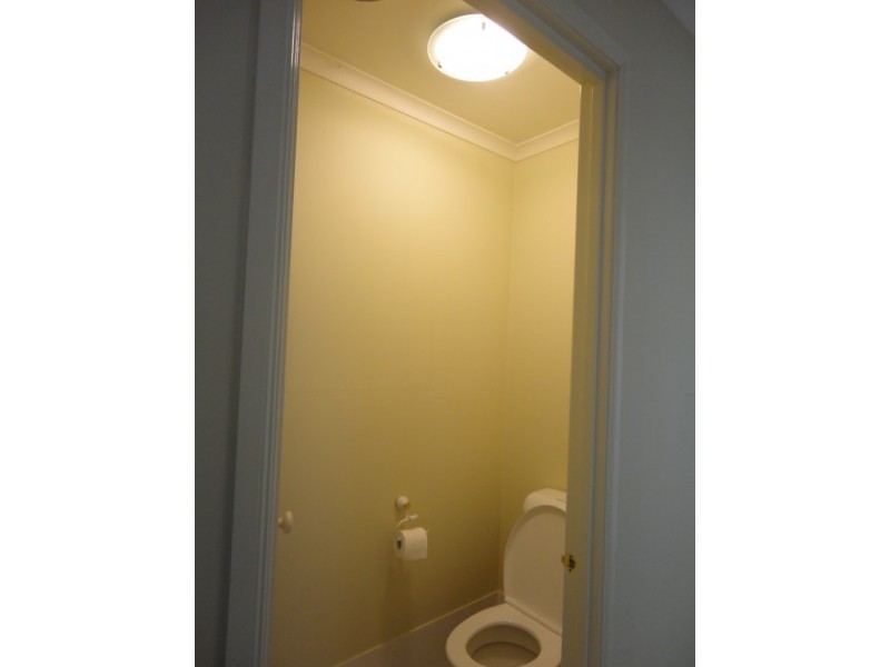 Fairfield East NSW 2165