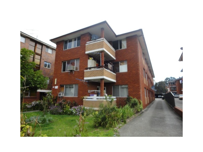 Fairfield NSW 2165