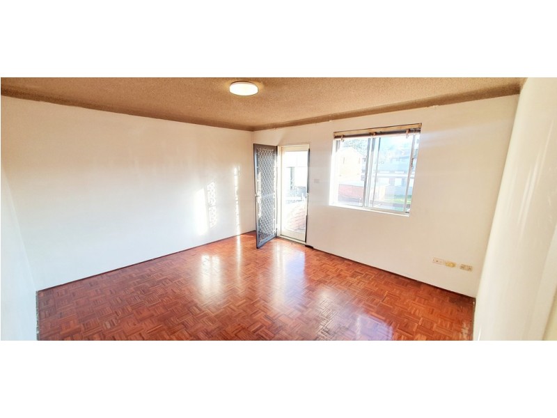 Fairfield NSW 2165