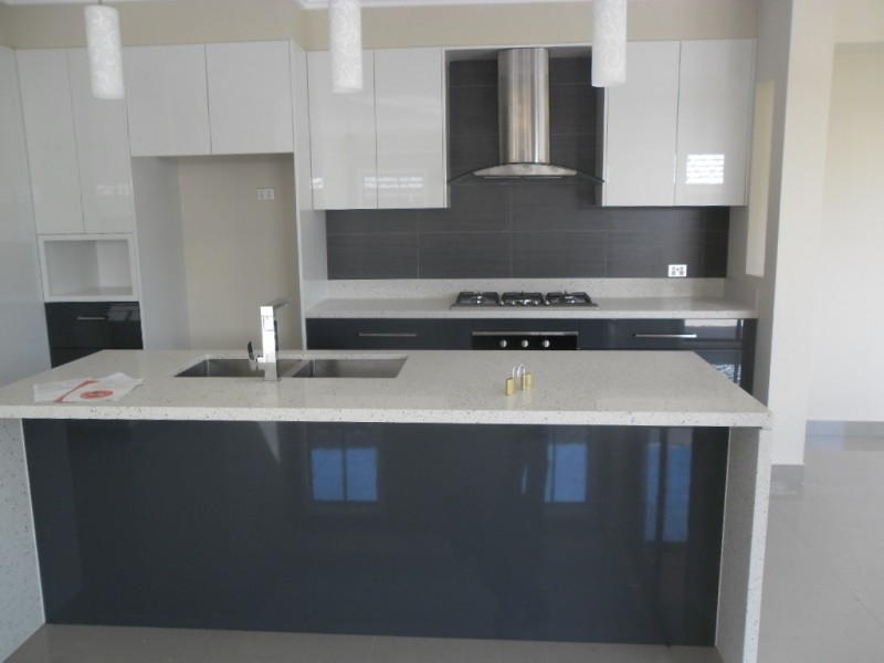 Middleton Grange NSW 2171