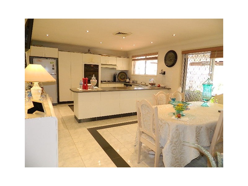 141 COCKATIEL CCT, Green Valley NSW 2168